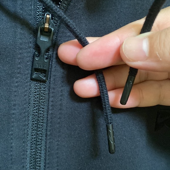 Nike storm fit front zipper black jacket with hood - Picture 6 of 8